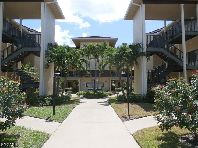 Photo - 11300 Caravel Cir Unit 210