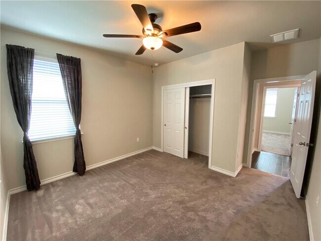 Photo - 5904 Daly Dr