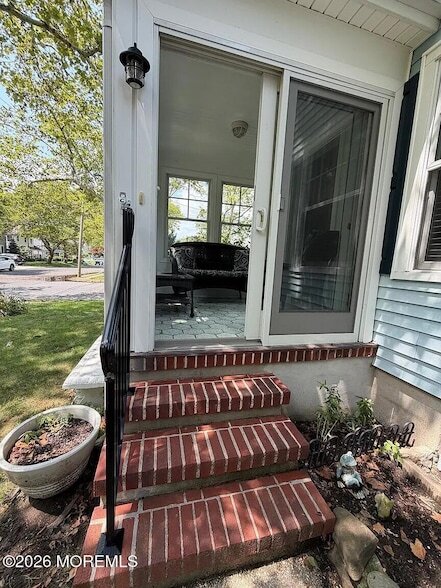 Photo - 344 Cedar Ave