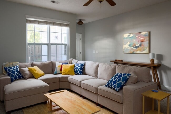 Photo - 3 bedroom fully furnished home, Pet Friendly Johns Island, Charleston