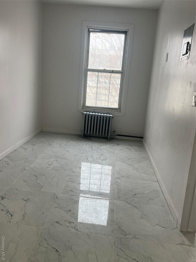 Photo - 635 Eagle Ave