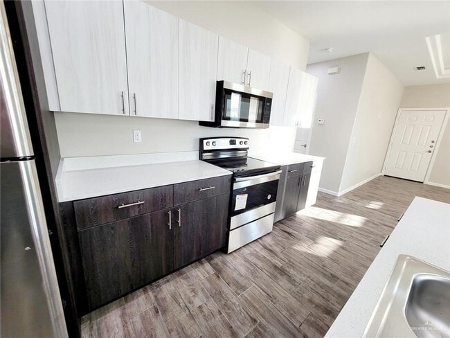 Photo - 20 Lore Dr Unit 3