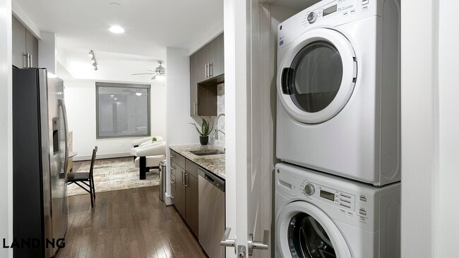 Photo - 777 Preston St Unit 8i