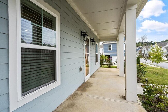 Photo - 2047 Drew Dr