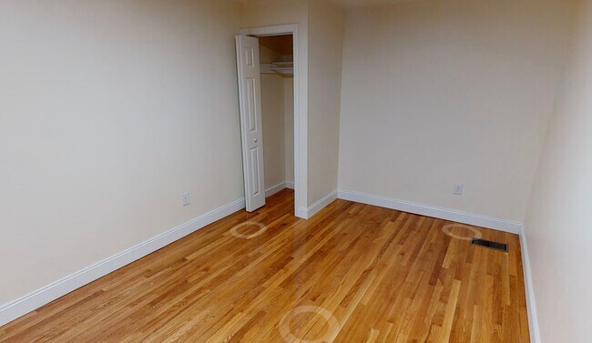 Photo - 523 E 3rd St Unit 1F
