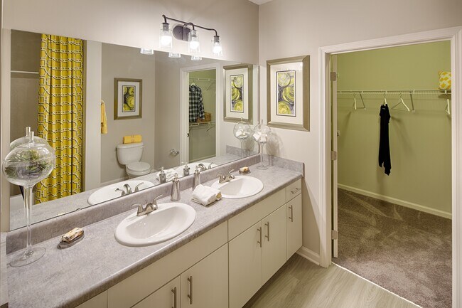 Capital Creek at Heritage Apartments