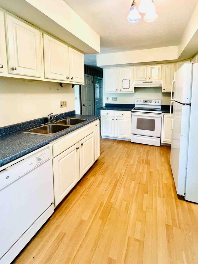 Building Photo - 55 East Ter