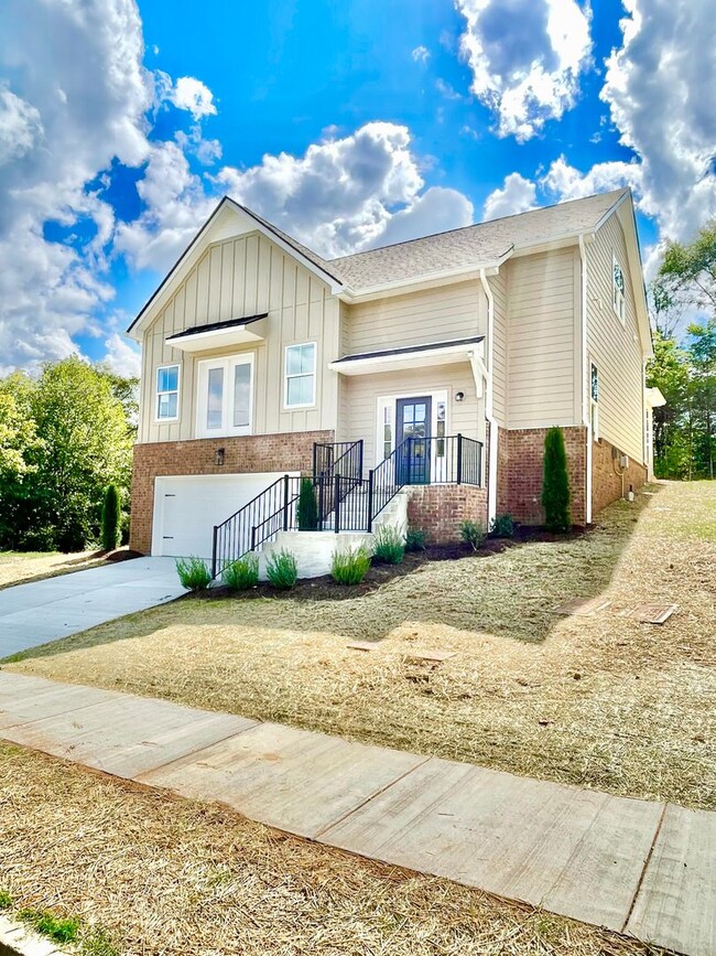 Brand New Home in Sugar Valley. - Brand New Home in Sugar Valley.