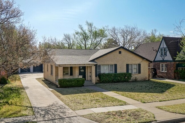 Photo - 2111 S Hayden St