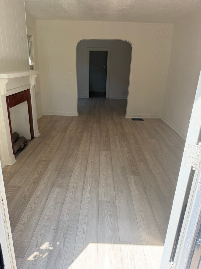 Photo - 322 Cecil Ave
