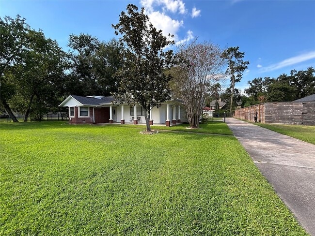 2418 Prentice Rd