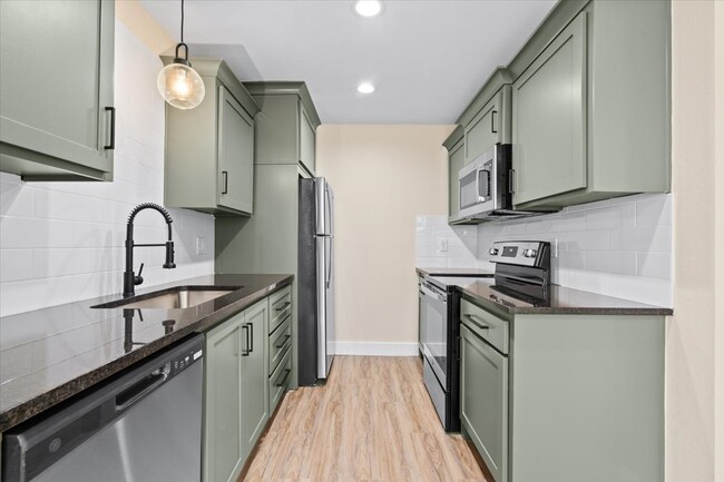 Photo - 621 Chestnut St Unit West
