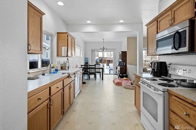 Building Photo - 18306 115th Ave E Rental