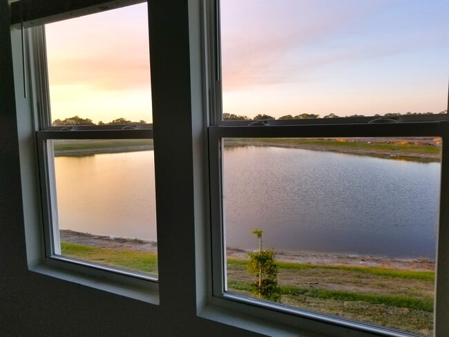 Building Photo - 5742 Archipelago St