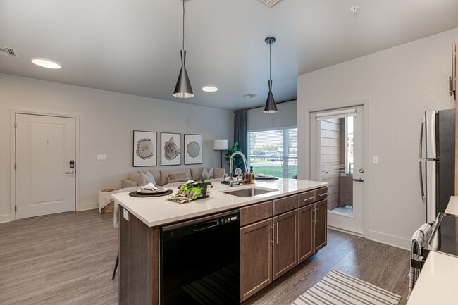 The Avante apartments — community photo