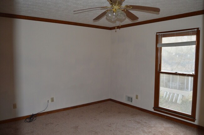 Photo - 3/2 Ranch home Available Now!