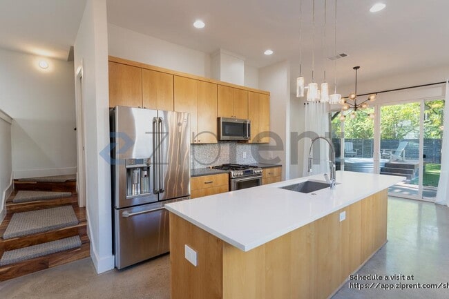 Photo - 3133 Govalle Ave