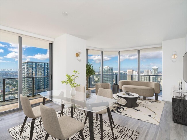 Building Photo - 801 S Miami Ave Unit 4709