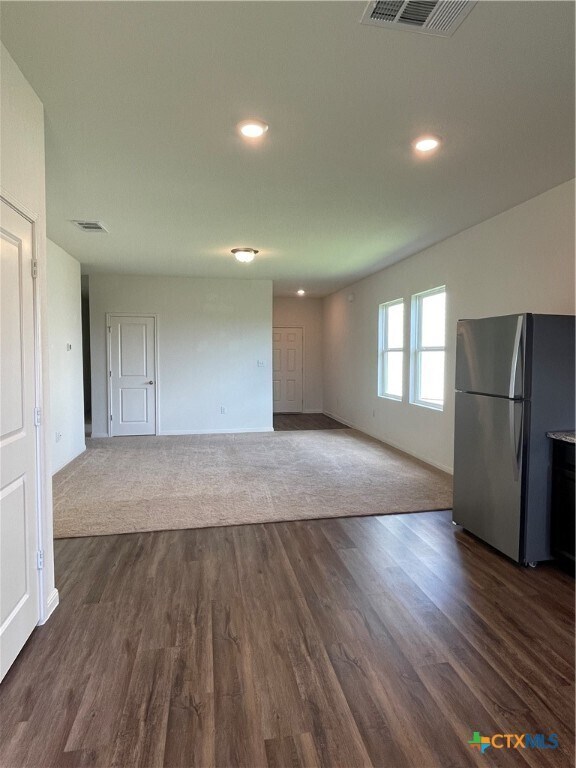 Photo - 532 Peony Ct