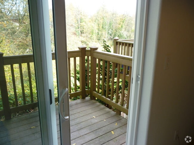 Building Photo - 426 Wynooski St Unit A Rental