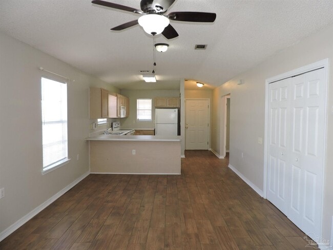 Photo - 4058 Glenway Dr