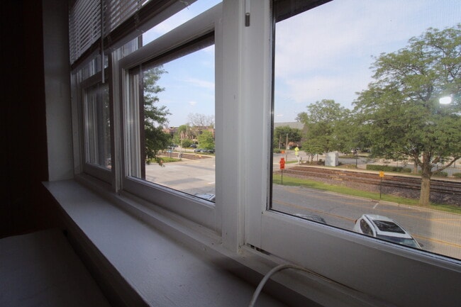 Photo - 622 N Western Ave Unit 2