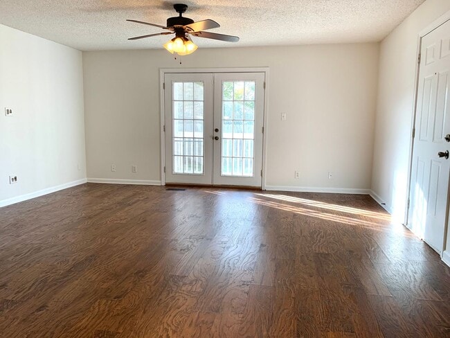 Photo - 402 Jack Miller Blvd