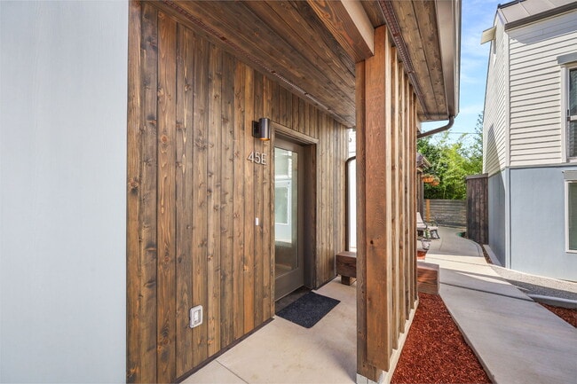 Photo - 45 W 27th Ave