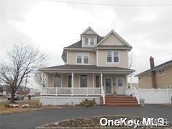Building Photo - 4 Morton Ave Unit Upper Rental