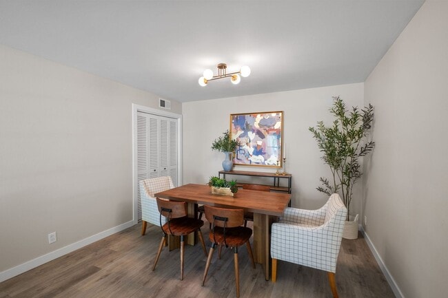 Photo - 621 Highland Park Dr Unit G