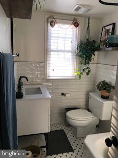 Photo - 2242 Washington Ave