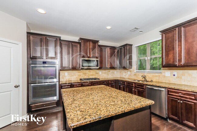 Photo - 356 Madison Grace Ave