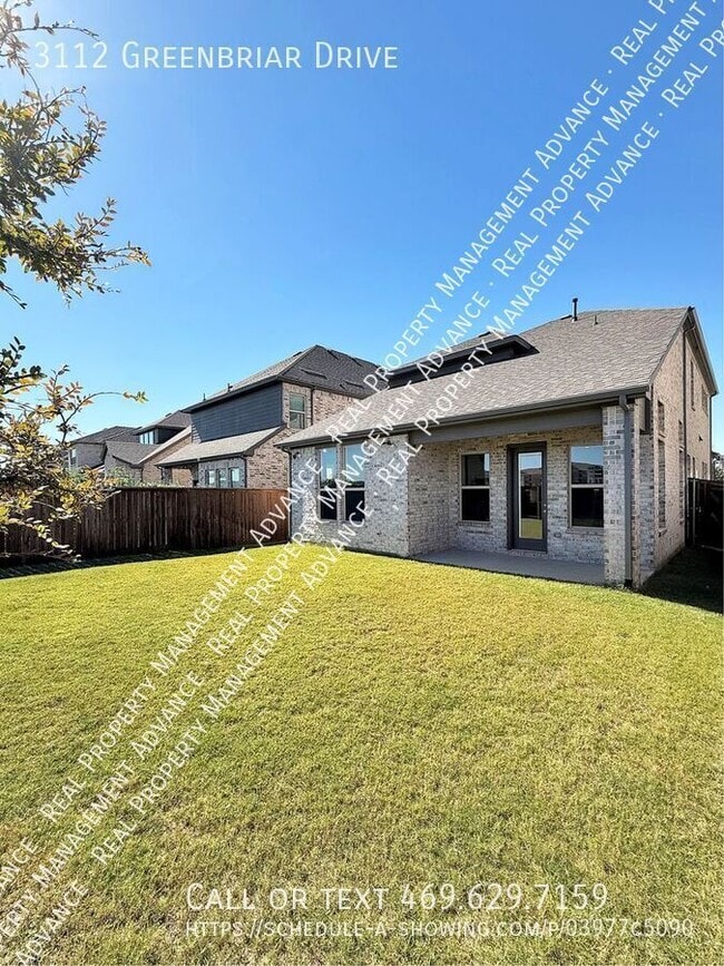 Photo - 3112 Greenbriar Dr