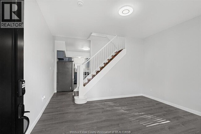 Photo - 712 Brock St