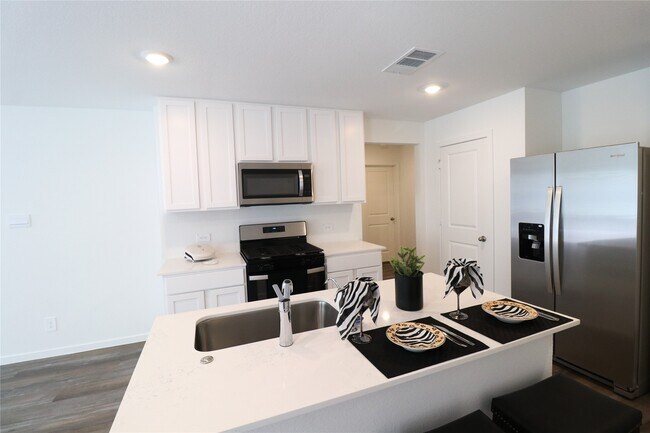 Photo - 24134 Chirp St