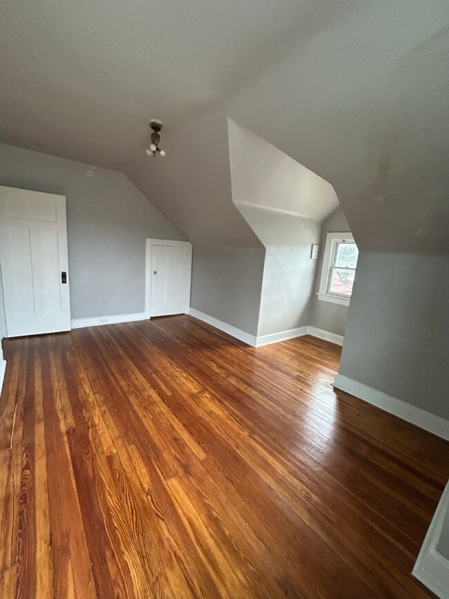 3421 Trimble Ave