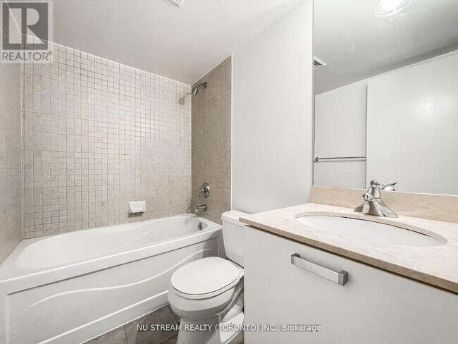 Photo - 37 Grosvenor St Unit 1806