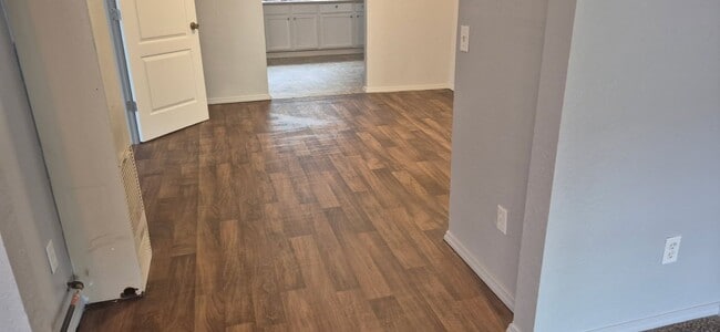 Photo - 526 N Douglas Ave