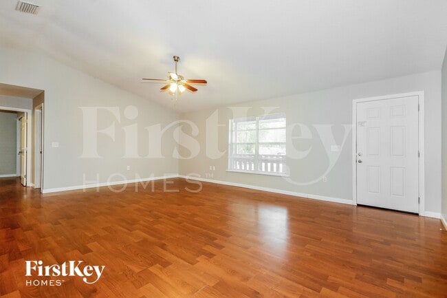 Photo - 8240 Stoner Rd
