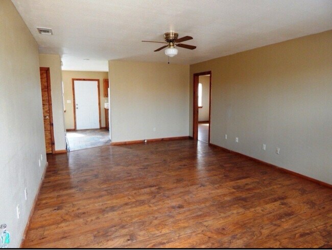 4 Sunset Cir