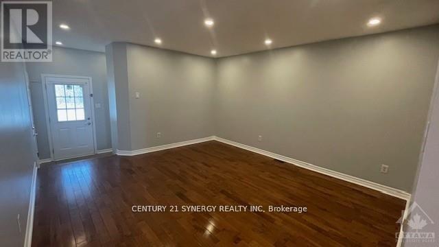 Photo - 13 Barnstone Dr