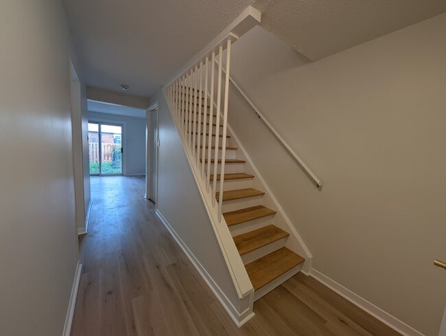 Photo - Renovated 3-Bedroom Apartment in Heron Gat... Unit K