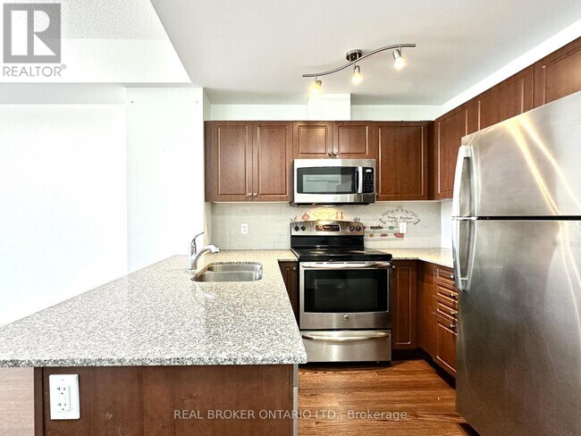 Photo - 68 Main Street Markham N Unité 404