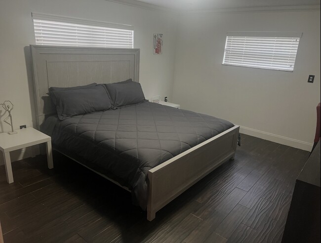 Photo - 607 Applewood Ave Unit Furnished 2br apartment