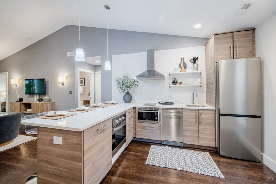2 Bed 2 Bath