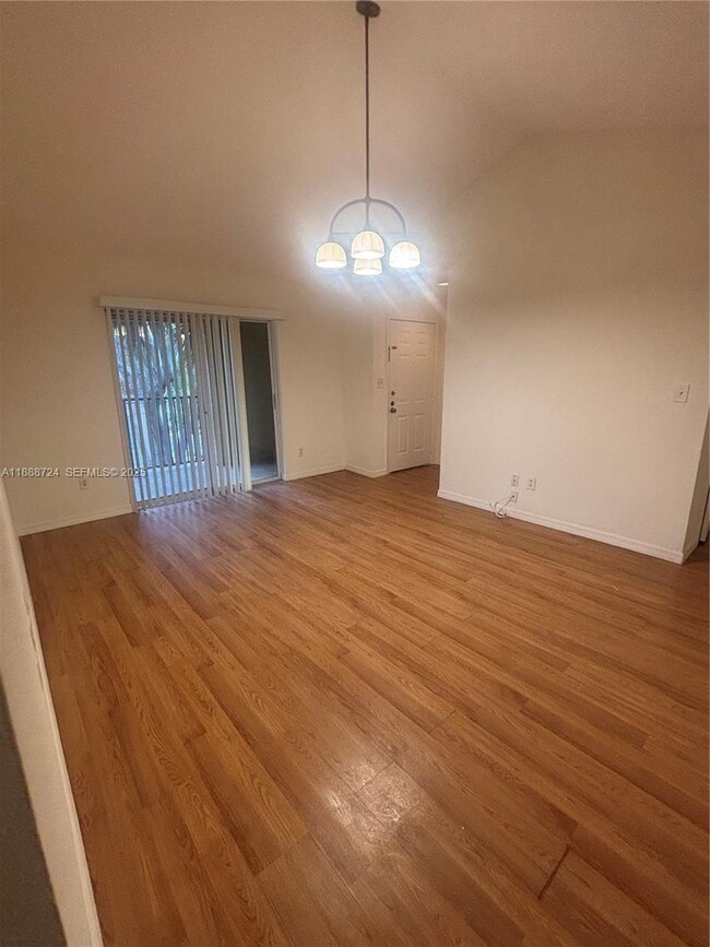 Photo - 875 Riverside Dr Unit 737