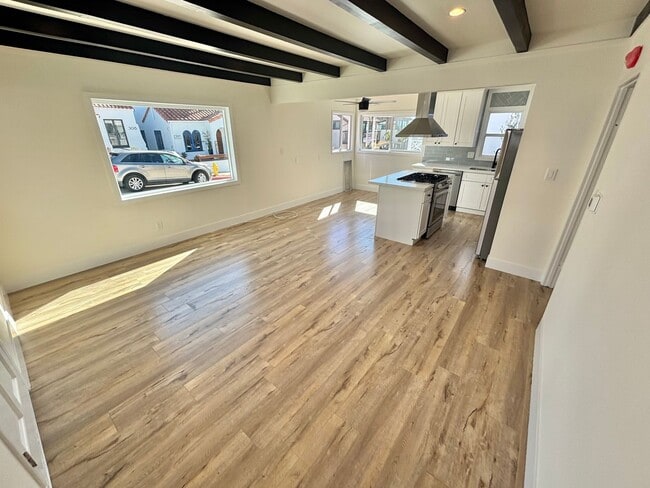 Photo - Fully Renovated 2bd/1ba! Just a block from... Unit 303