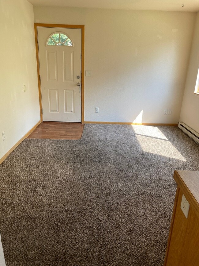 Photo - 219 W Myrtle St Unit Apt A