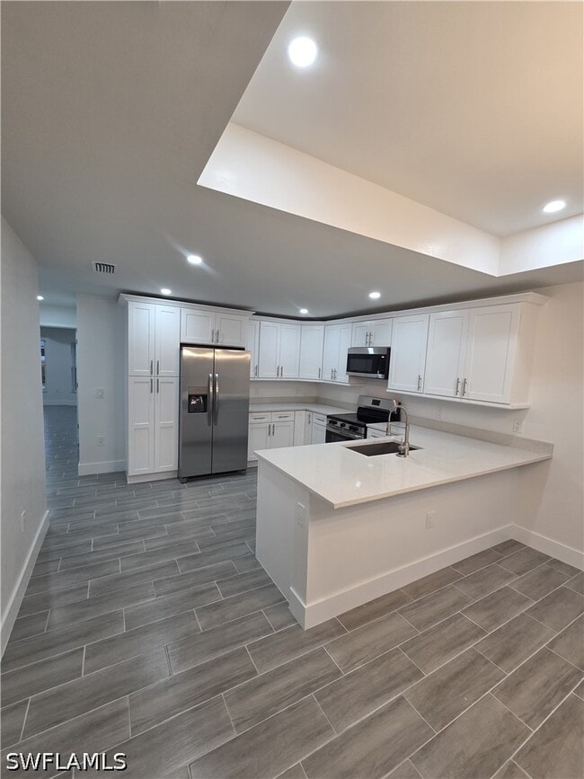 Photo - 617-619 Creuset Ave S