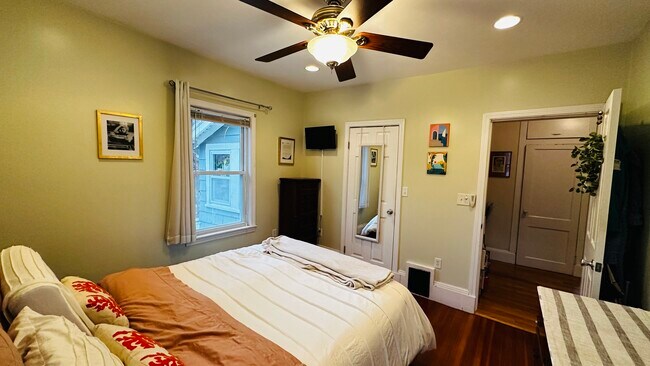 Photo - 139-2 Stetson St Unit 2